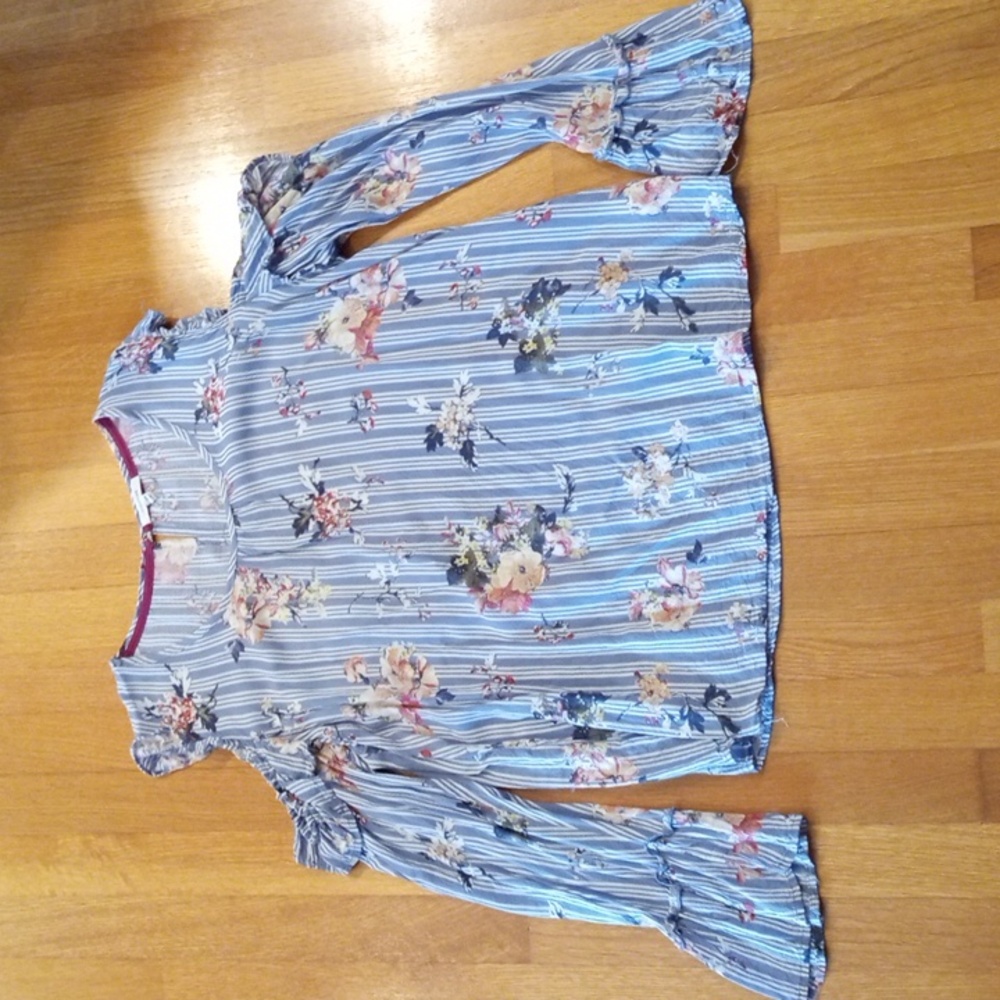 Maurices Floral Open Shoulder women's Top Large